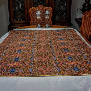 Table cloth